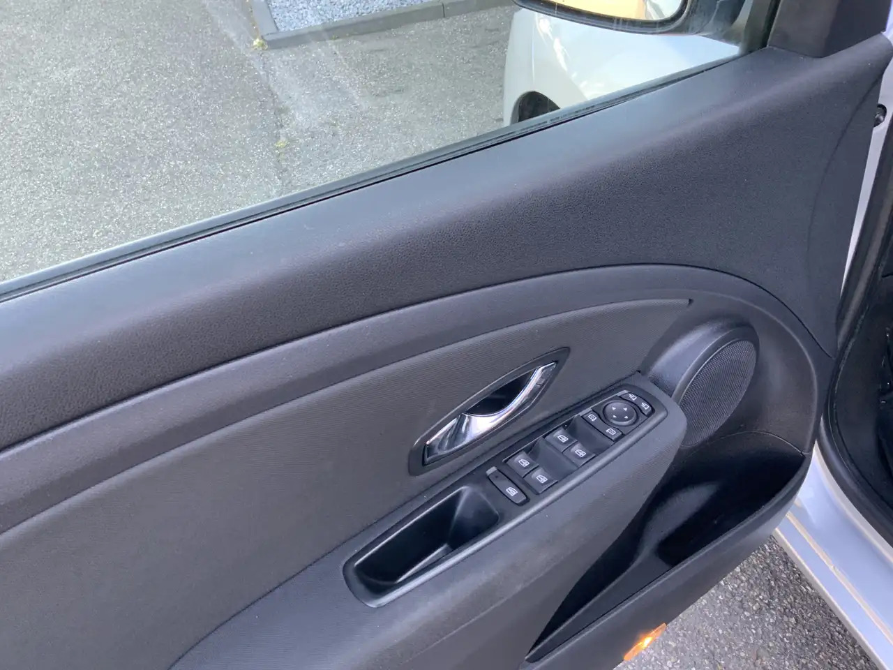 Renault Megane 1.5 dCi Expression Airco Navi Grijs Kenteken Euro - Other machinery: picture 5 Renault Megane 1.5 dCi Expression Airco Navi Grijs Kenteken Euro - Other machinery: picture 5