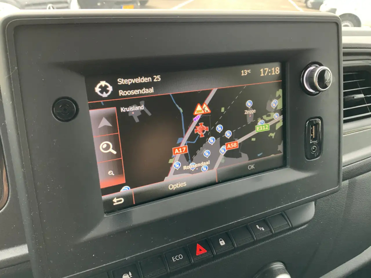 Panel van Renault Master T35 2.3 dCi 135 L2H2 Airco Cruise 3 Zits Camera Na: picture 10