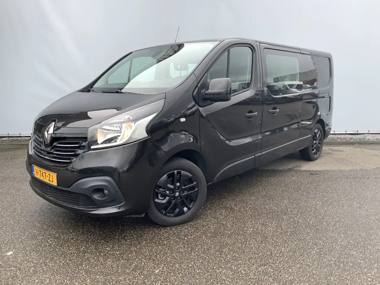 Renault Trafic 1.6 dCi T29 L2H1 Dub Cab 5 Zits Airco Cruise Navi - Crew cab van: picture 1 Renault Trafic 1.6 dCi T29 L2H1 Dub Cab 5 Zits Airco Cruise Navi - Crew cab van: picture 1