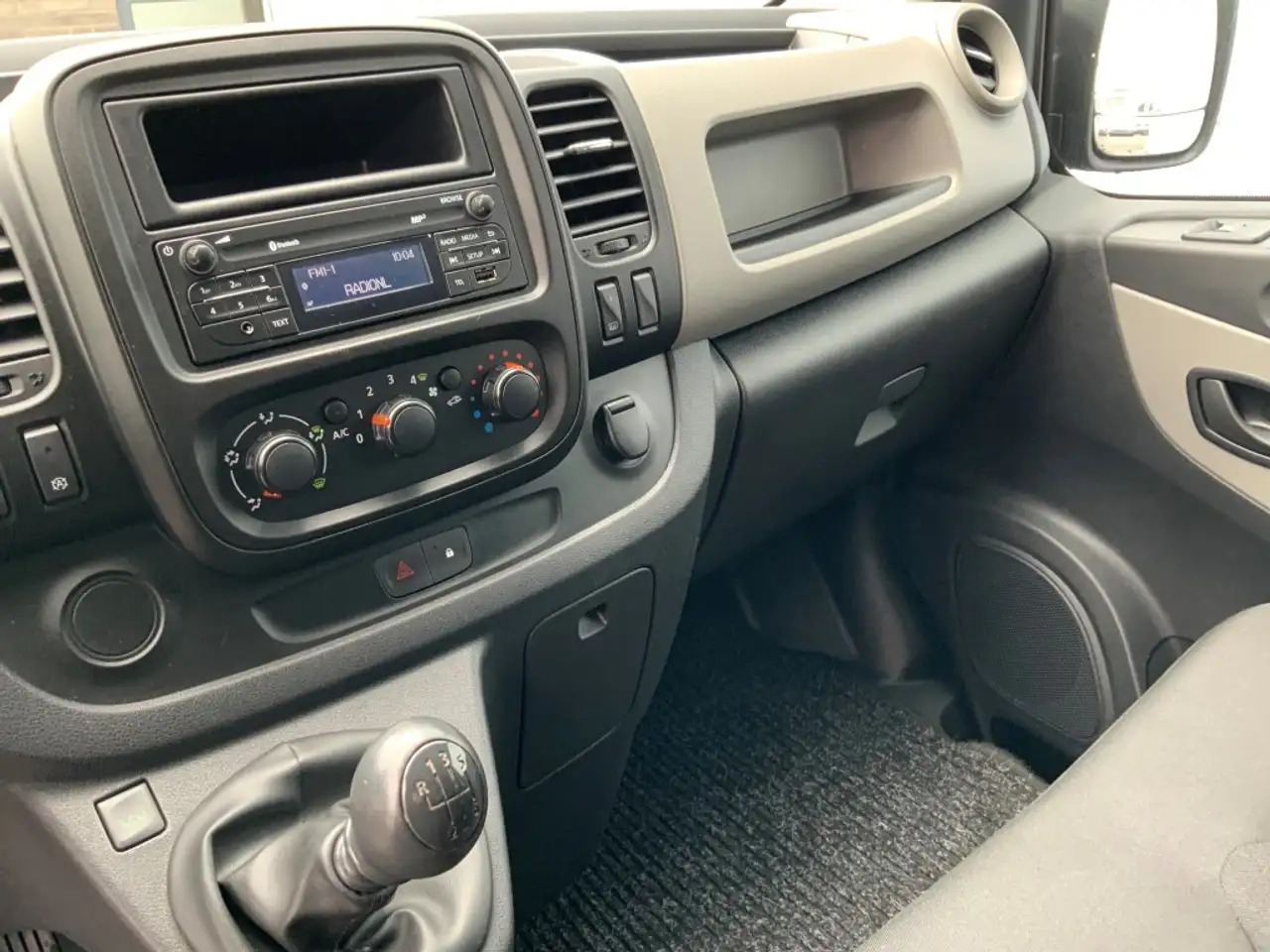 Panel van Renault Trafic 1.6 dCi T29 L2H2 Comfort Energy Airco Cruise 3 Zit: picture 7
