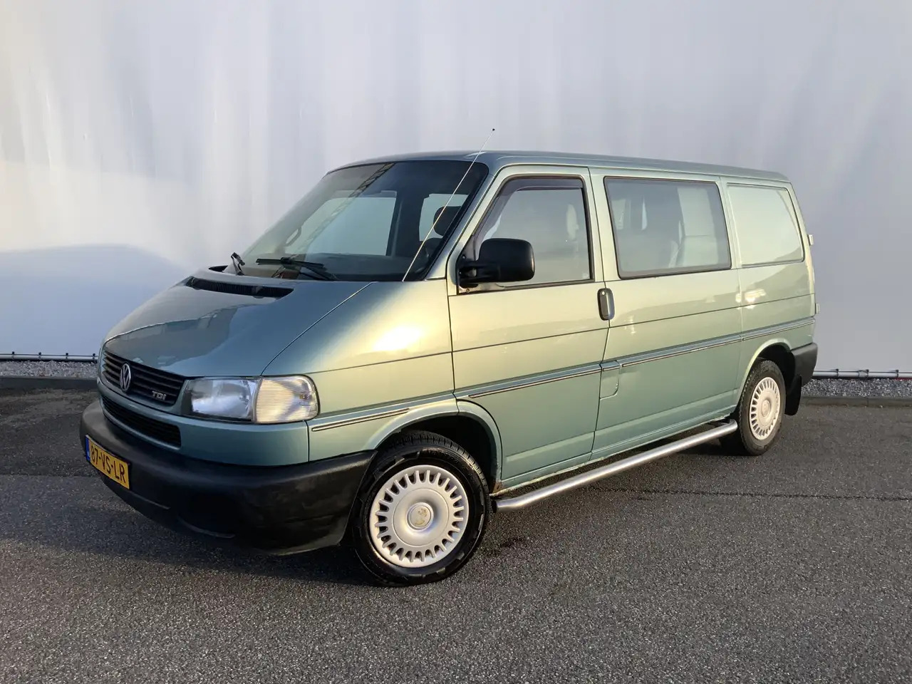 Volkswagen MARGE ! 2.5 TDI 292 Dub Cab 5 Zits Airco Cruise Tr - Crew cab van: picture 1 Volkswagen MARGE ! 2.5 TDI 292 Dub Cab 5 Zits Airco Cruise Tr - Crew cab van: picture 1