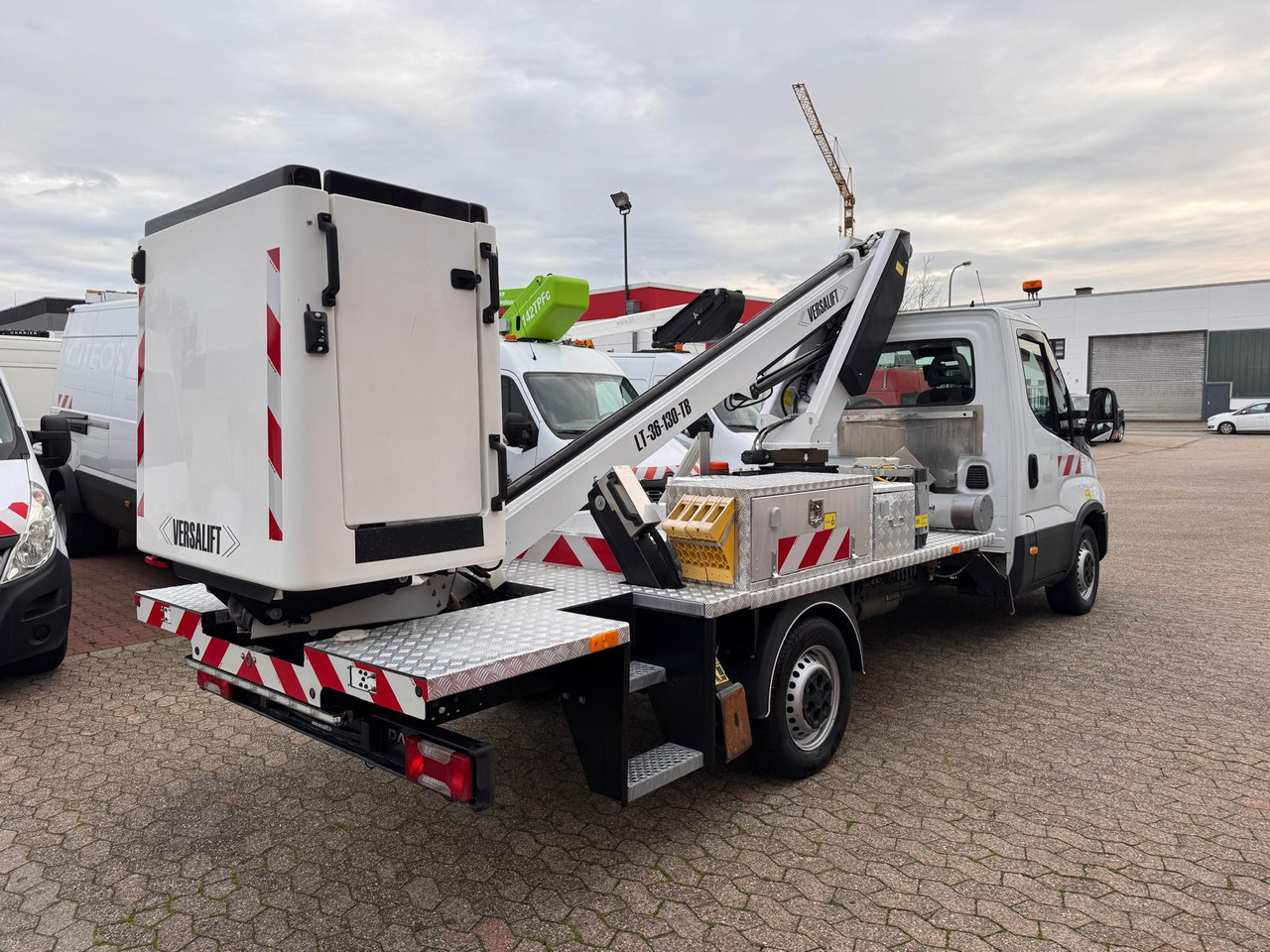 IVECO Daily 35S14 Arbeitsbühne Time France LT 36-130-TB EURO 6D - Aerial platform: picture 4 IVECO Daily 35S14 Arbeitsbühne Time France LT 36-130-TB EURO 6D - Aerial platform: picture 4