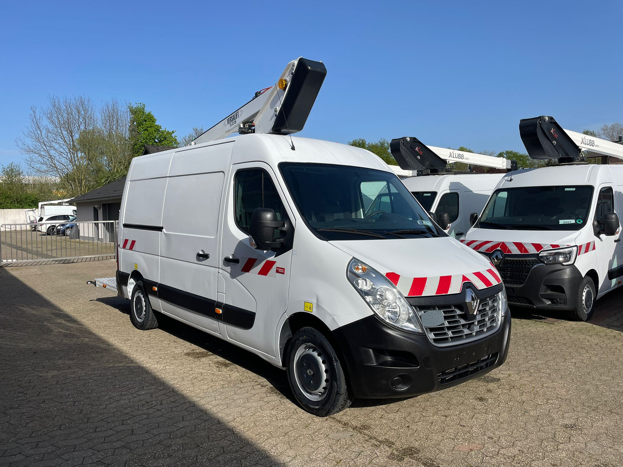 Renault Master Hubarbeitsbühne Time Versalift ETL-32-125 - Truck mounted aerial platform: picture 3 Renault Master Hubarbeitsbühne Time Versalift ETL-32-125 - Truck mounted aerial platform: picture 3