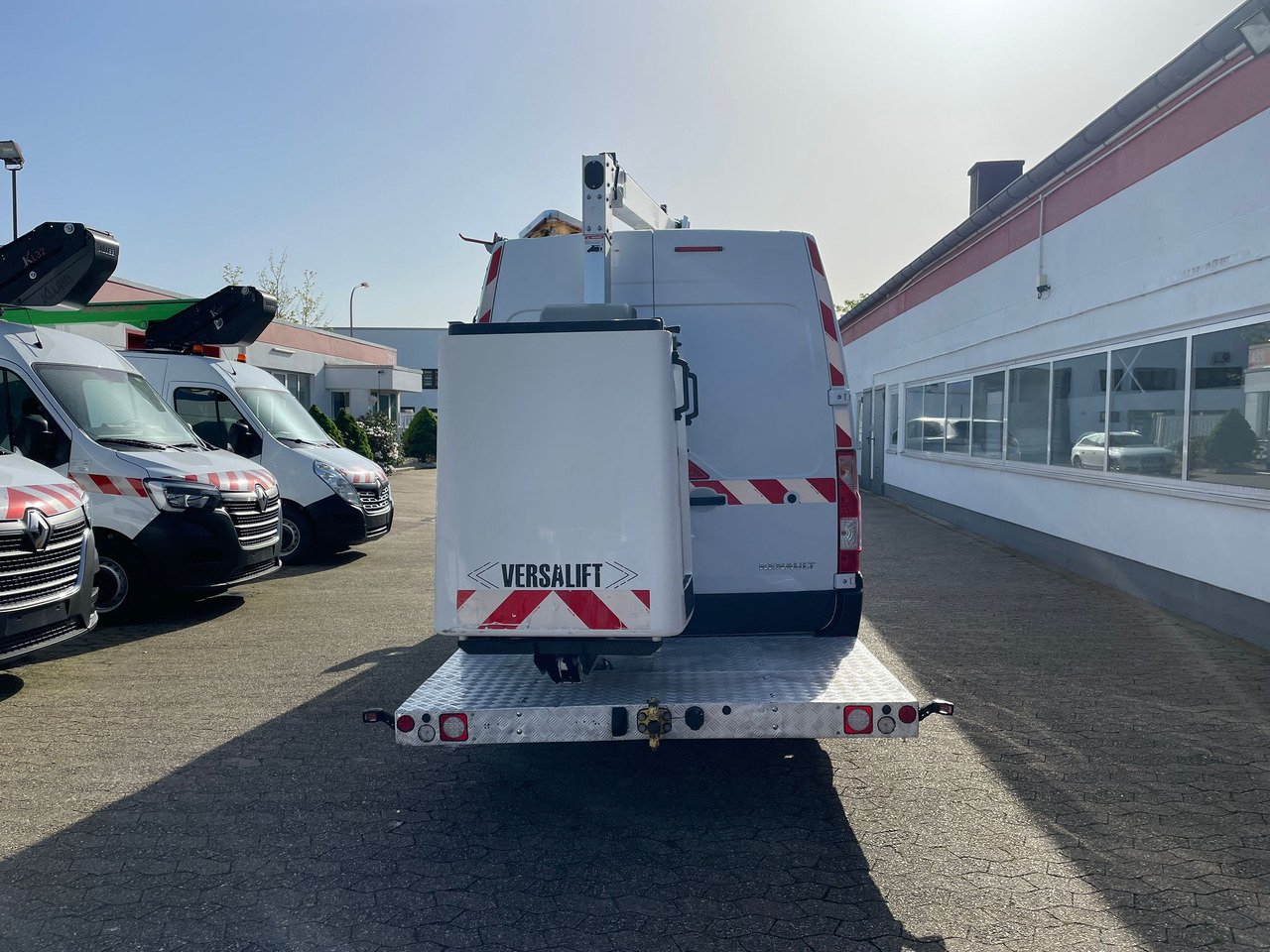 Renault Master Hubarbeitsbühne Time Versalift ETL-32-125 - Truck mounted aerial platform: picture 5 Renault Master Hubarbeitsbühne Time Versalift ETL-32-125 - Truck mounted aerial platform: picture 5
