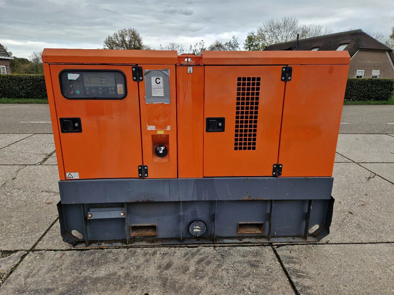 Atlas-Copco QAS 60 met Perkins motor - Generator set: picture 1 Atlas-Copco QAS 60 met Perkins motor - Generator set: picture 1