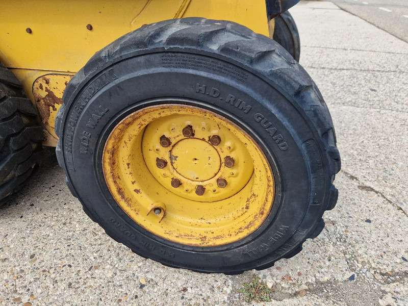 Skid steer loader Caterpillar 216B3 schranklader met 1191 uur: picture 10