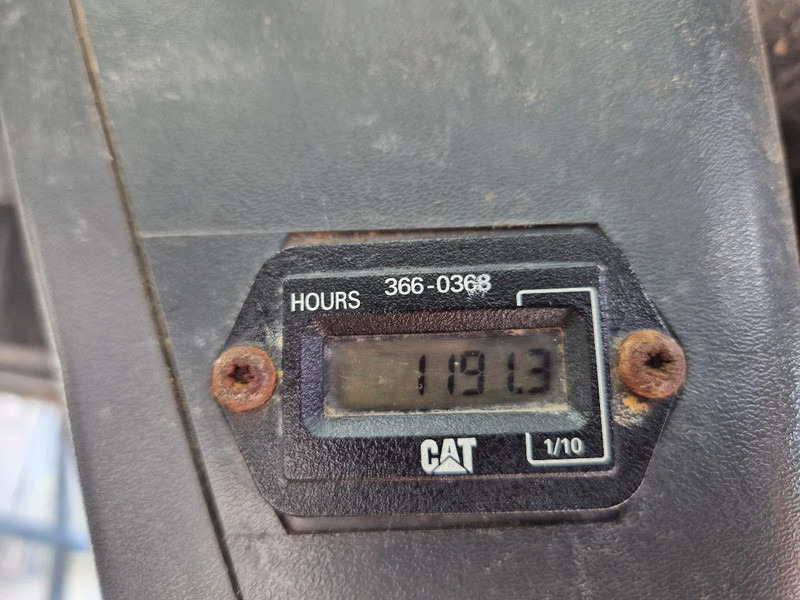 Skid steer loader Caterpillar 216B3 schranklader met 1191 uur: picture 7