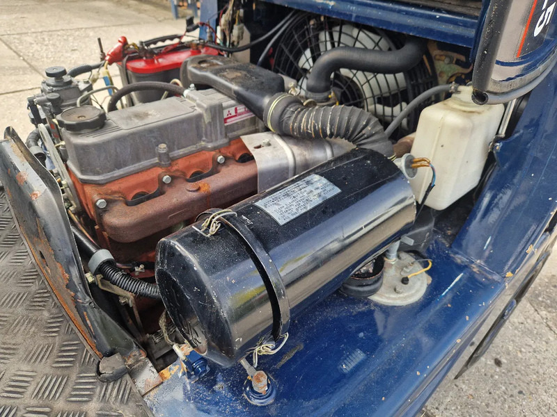 Diesel forklift Caterpillar DP25K met breed vorkenbord: picture 7