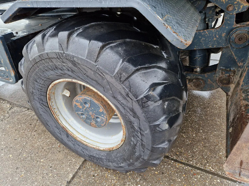 Wheel excavator Hyundai Robex 160W-9A met 6-cilinder Cummins motor: picture 16 Wheel excavator Hyundai Robex 160W-9A met 6-cilinder Cummins motor: picture 16