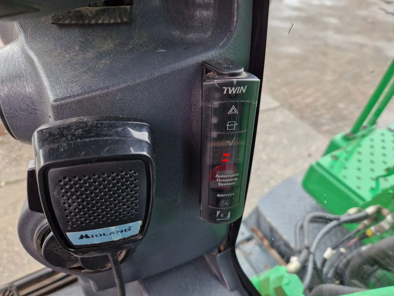 Wheel excavator Hyundai Robex 160W-9A met 6-cilinder Cummins motor: picture 12 Wheel excavator Hyundai Robex 160W-9A met 6-cilinder Cummins motor: picture 12