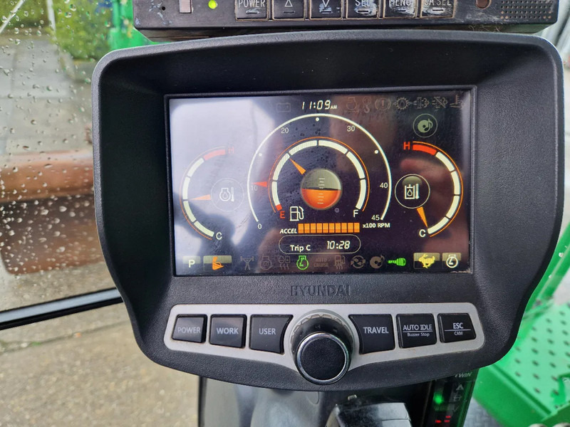 Wheel excavator Hyundai Robex 160W-9A met 6-cilinder Cummins motor: picture 9 Wheel excavator Hyundai Robex 160W-9A met 6-cilinder Cummins motor: picture 9