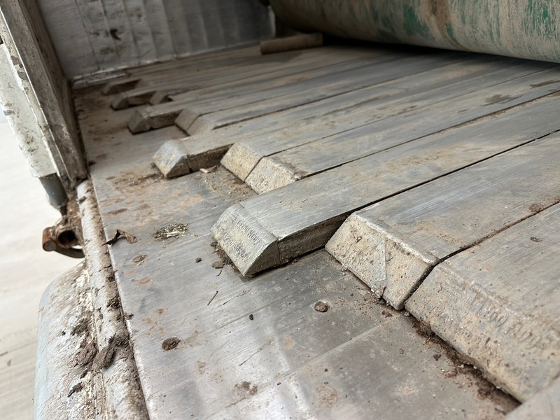 Walking floor semi-trailer Benalu Walking Floor: picture 8