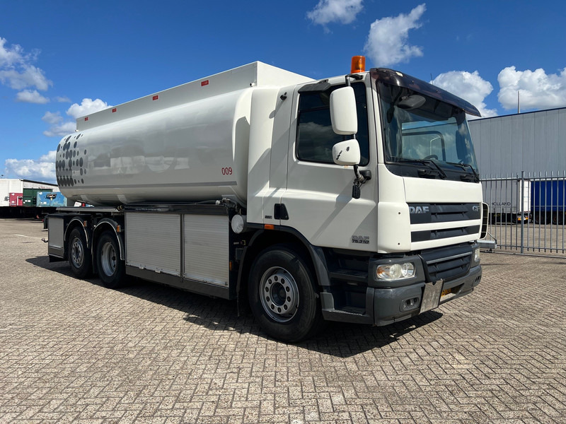 DAF CF75.310 - 6x2 - Tanker truck: picture 3 DAF CF75.310 - 6x2 - Tanker truck: picture 3