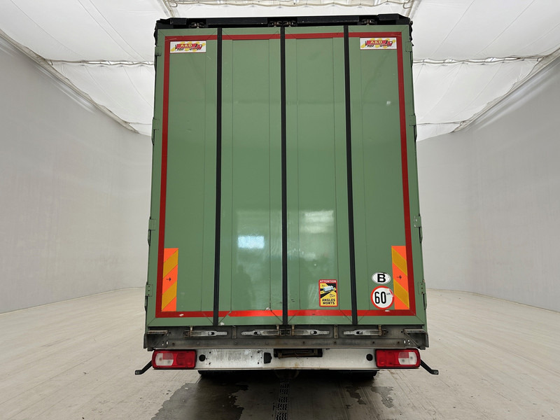DAF XF 460 Super Space Cab - Curtain side truck: picture 5 DAF XF 460 Super Space Cab - Curtain side truck: picture 5