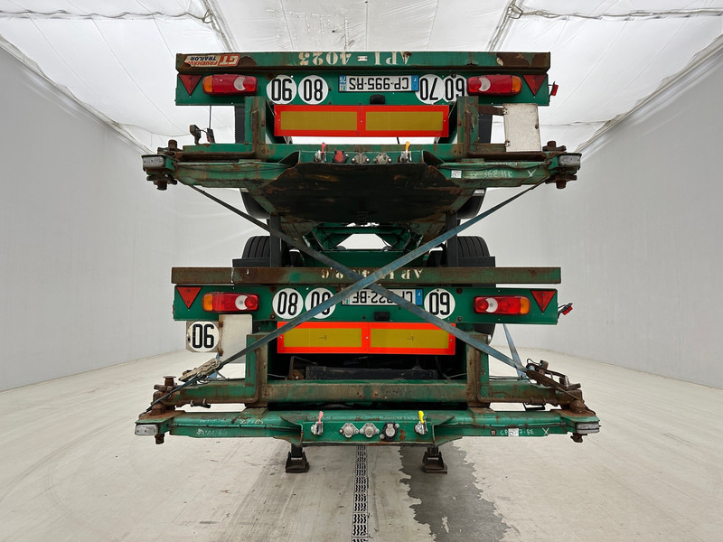 Fruehauf 4 x Skelet 2 x 20-40 ft - Container transporter/ Swap body semi-trailer: picture 3 Fruehauf 4 x Skelet 2 x 20-40 ft - Container transporter/ Swap body semi-trailer: picture 3