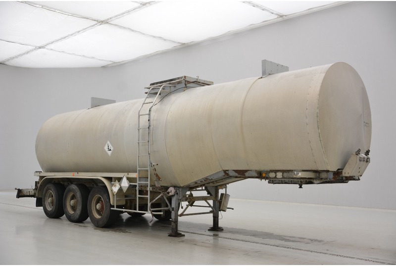 Fruehauf Bitumen tank trailer* - Tanker semi-trailer: picture 2 Fruehauf Bitumen tank trailer* - Tanker semi-trailer: picture 2