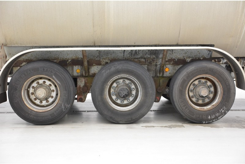 Fruehauf Bitumen tank trailer* - Tanker semi-trailer: picture 4 Fruehauf Bitumen tank trailer* - Tanker semi-trailer: picture 4