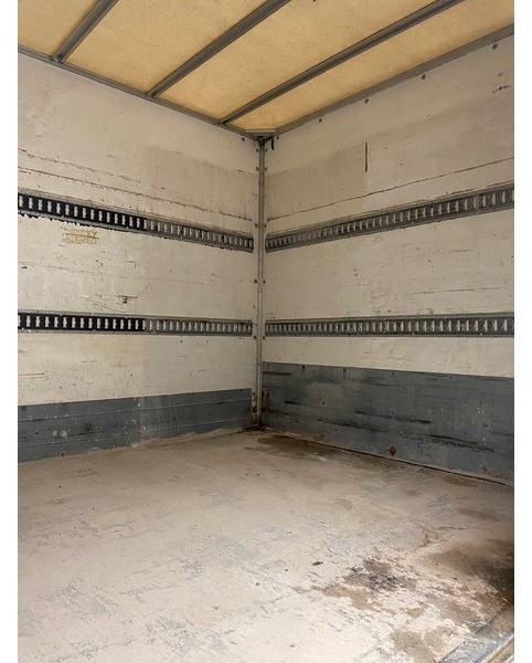 Iveco 120E17* - Box truck: picture 4 Iveco 120E17* - Box truck: picture 4