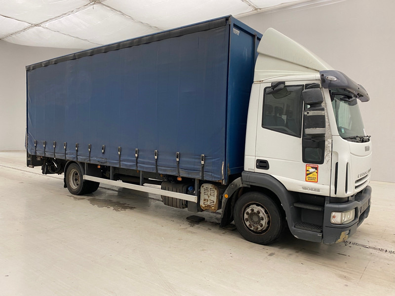 Iveco Eurocargo 120E22 - Curtain side truck: picture 3 Iveco Eurocargo 120E22 - Curtain side truck: picture 3