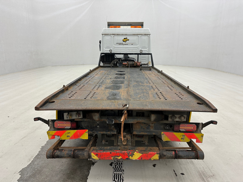 MAN L2000 - Car transporter truck: picture 5 MAN L2000 - Car transporter truck: picture 5