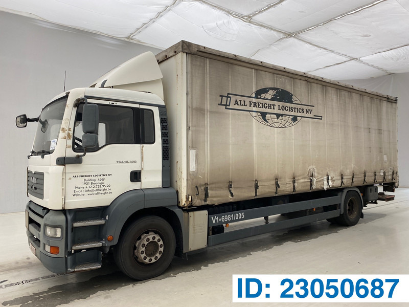 MAN TGA 18.320 - Curtain side truck: picture 1 MAN TGA 18.320 - Curtain side truck: picture 1