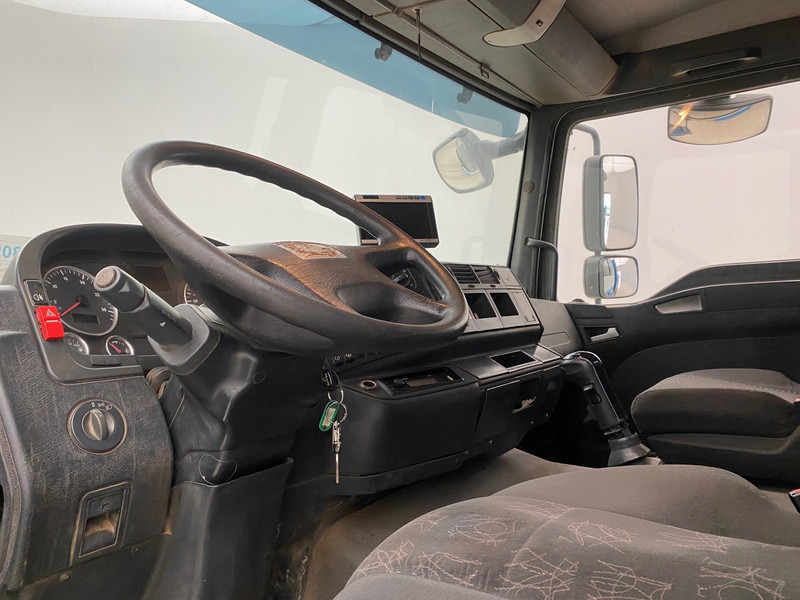 Tipper MAN TGA 33.350 - 6x4: picture 9 Tipper MAN TGA 33.350 - 6x4: picture 9