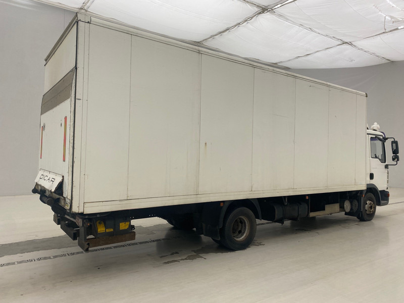 MAN TGL 12.210 - Box truck: picture 4 MAN TGL 12.210 - Box truck: picture 4