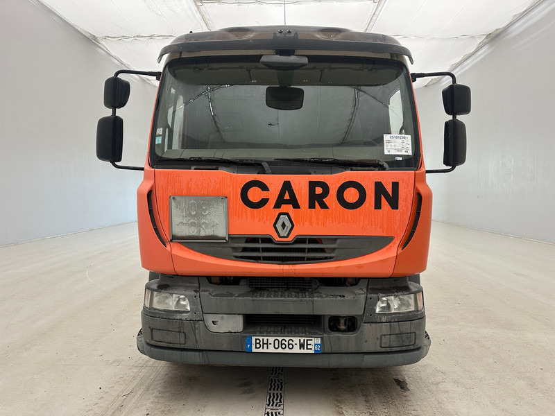 Renault Midlum 300 DXi - Tanker truck: picture 2 Renault Midlum 300 DXi - Tanker truck: picture 2