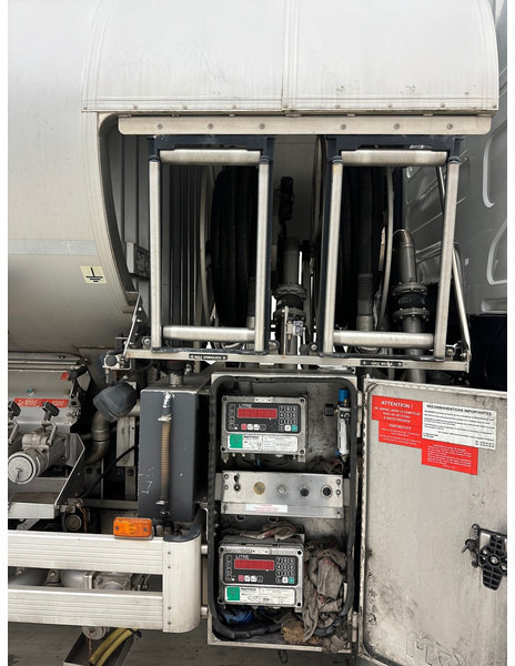 Renault Premium 430 DXi - Tanker truck: picture 4 Renault Premium 430 DXi - Tanker truck: picture 4