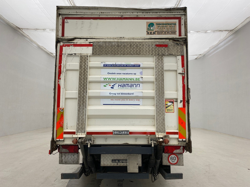 Scania P230 - Curtain side truck: picture 5 Scania P230 - Curtain side truck: picture 5