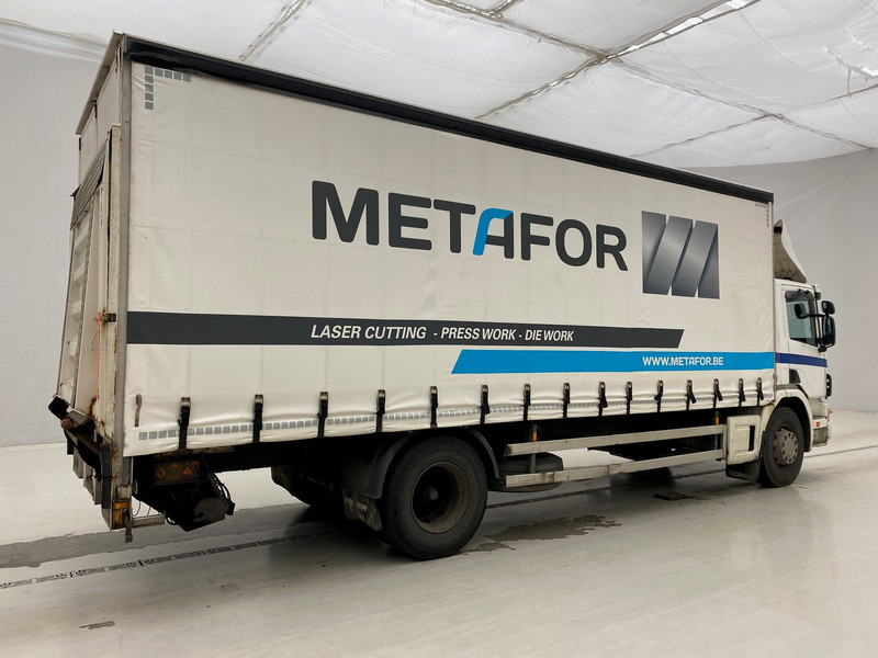 Scania P94.220* - Curtain side truck: picture 4 Scania P94.220* - Curtain side truck: picture 4