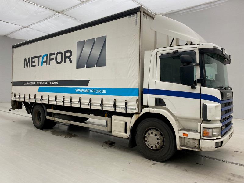 Scania P94.220* - Curtain side truck: picture 3 Scania P94.220* - Curtain side truck: picture 3
