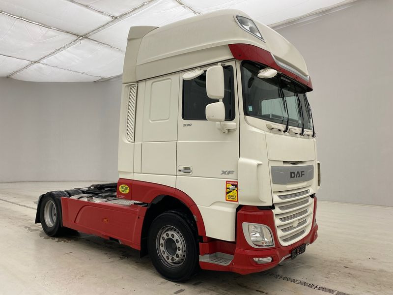 DAF XF105.530 Super Space Cab - Tractor unit: picture 3 DAF XF105.530 Super Space Cab - Tractor unit: picture 3