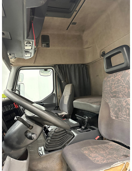 Tractor unit Renault Premium 420 DCi: picture 11 Tractor unit Renault Premium 420 DCi: picture 11