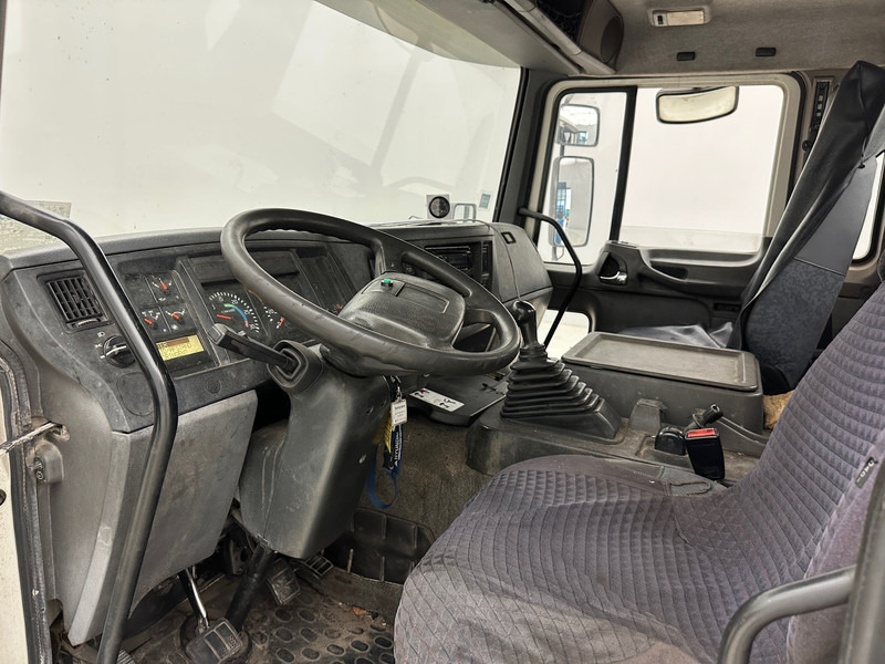 Tipper Volvo FL 180: picture 10 Tipper Volvo FL 180: picture 10