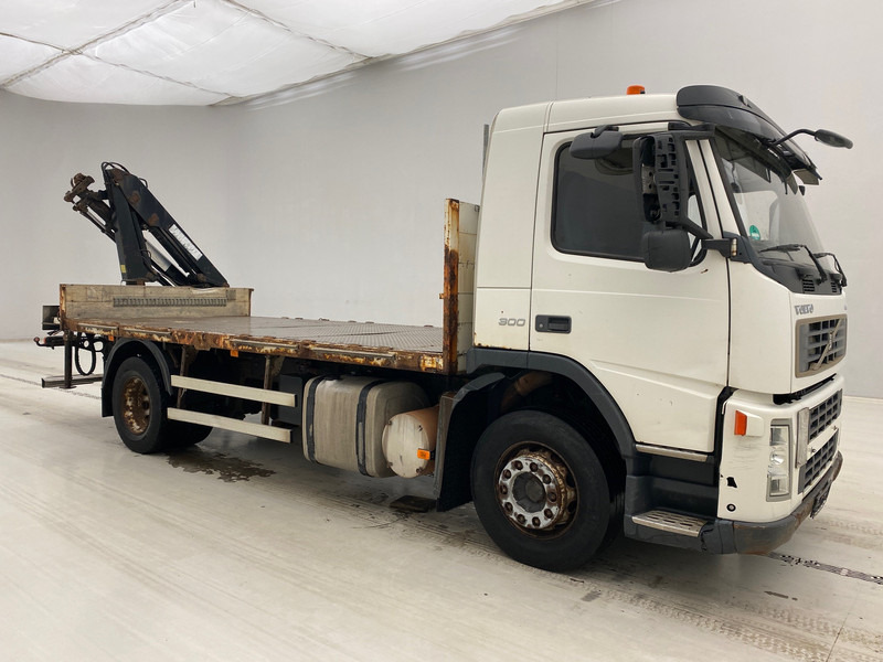Volvo FM 300* - Dropside/ Flatbed truck, Crane truck: picture 3 Volvo FM 300* - Dropside/ Flatbed truck, Crane truck: picture 3