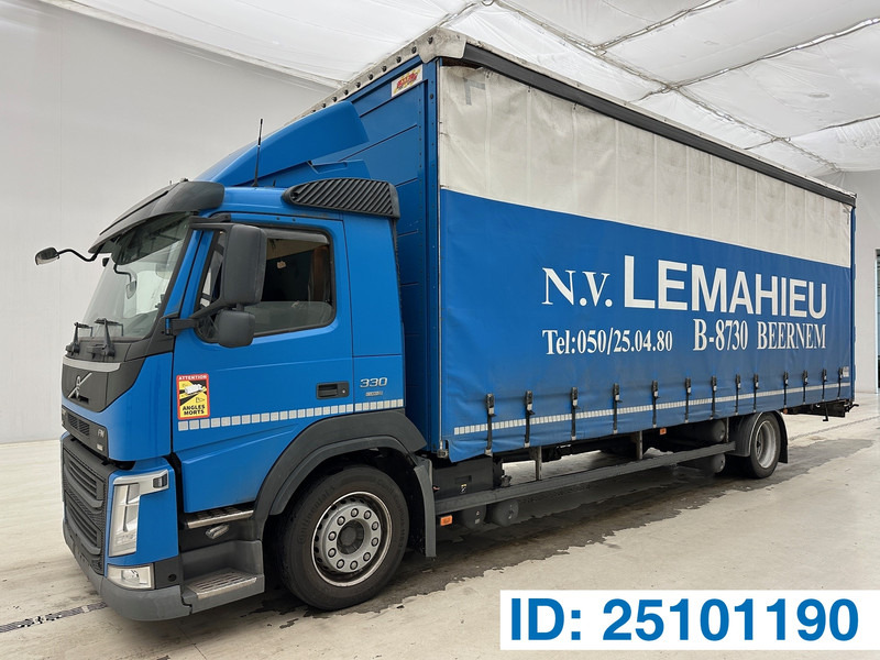 Volvo FM 330 - Curtain side truck: picture 1 Volvo FM 330 - Curtain side truck: picture 1