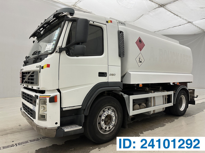 Volvo FM9.260 - Tanker truck: picture 1 Volvo FM9.260 - Tanker truck: picture 1