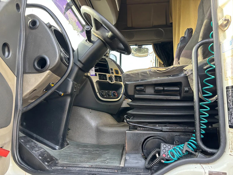 DAF XF 105.510 Super spacecab Euro 5 Retarder - Tractor unit: picture 5 DAF XF 105.510 Super spacecab Euro 5 Retarder - Tractor unit: picture 5