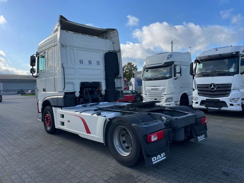 DAF XF 460 Spacecab Euro 6 - Tractor unit: picture 3 DAF XF 460 Spacecab Euro 6 - Tractor unit: picture 3