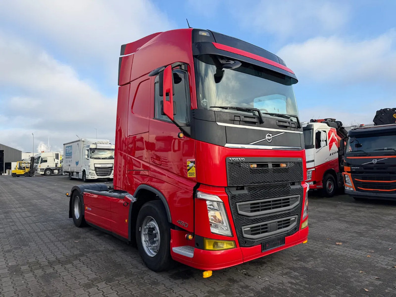 Volvo FH 460 Globetrotter Euro 6 - Tractor unit: picture 2 Volvo FH 460 Globetrotter Euro 6 - Tractor unit: picture 2