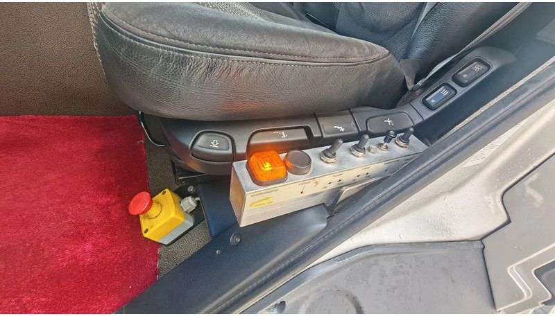 Cable system truck DAF CF 370 4x2 MET HTS 1425.5.130 KABELSYSTEEM 14 TON: picture 15 Cable system truck DAF CF 370 4x2 MET HTS 1425.5.130 KABELSYSTEEM 14 TON: picture 15