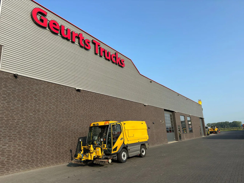 Johnston CX400 SWEEPING TRUCK/ KEHRMASCHINE/VEEGWAGEN/FAHRBAHNREINIGER - Industrial sweeper: picture 2 Johnston CX400 SWEEPING TRUCK/ KEHRMASCHINE/VEEGWAGEN/FAHRBAHNREINIGER - Industrial sweeper: picture 2