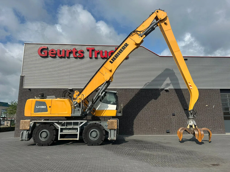 Liebherr LH 60 M LITRONIC INDUSTRY MATERIAL HANDLER/ UMSCHLAGBAGGER/ OVERSLAGKRAAN - Material handler: picture 4 Liebherr LH 60 M LITRONIC INDUSTRY MATERIAL HANDLER/ UMSCHLAGBAGGER/ OVERSLAGKRAAN - Material handler: picture 4