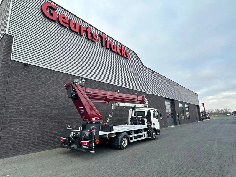 Crane truck MAN TGL 7.180 4X2 BB BOCKER AK37/4000 + JIB MONTAGEKRAN/DACHDECKERKRAN/ROOFCRANE/KRAAN/KRAN/GRUA: picture 6