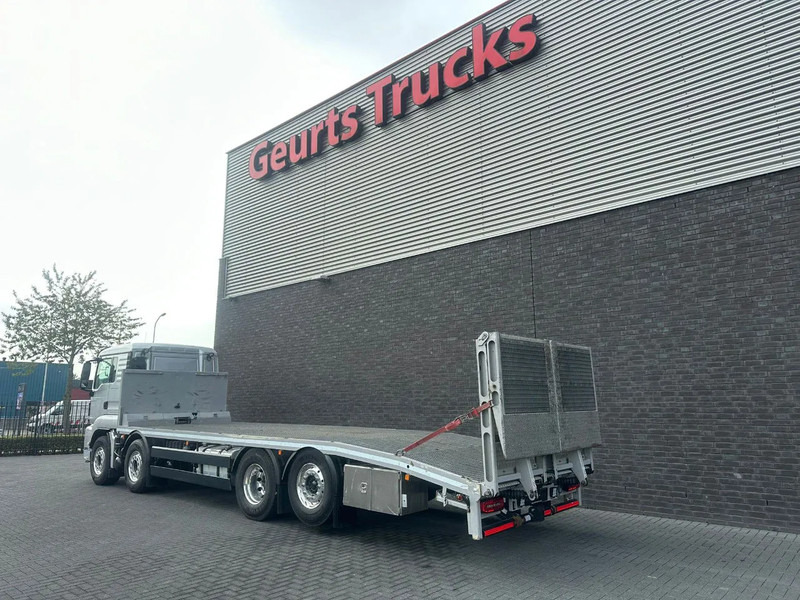 MAN TGS 35.470 8X2 OPRIJWAGEN/MACHINE TRANSPORTER/PLATEAU/N - Car transporter truck: picture 3 MAN TGS 35.470 8X2 OPRIJWAGEN/MACHINE TRANSPORTER/PLATEAU/N - Car transporter truck: picture 3