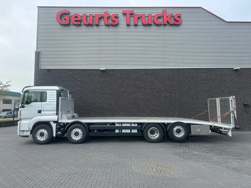 MAN TGS 35.470 8X2 OPRIJWAGEN/MACHINE TRANSPORTER/PLATEAU/N - Car transporter truck: picture 1 MAN TGS 35.470 8X2 OPRIJWAGEN/MACHINE TRANSPORTER/PLATEAU/N - Car transporter truck: picture 1