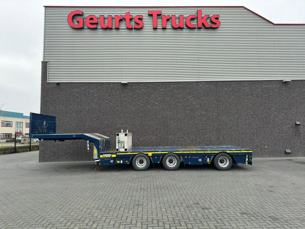 Rojo Trailer KT3 ST EXTENDABLE SEMI DIEPLADER/TI - Low loader semi-trailer: picture 1 Rojo Trailer KT3 ST EXTENDABLE SEMI DIEPLADER/TI - Low loader semi-trailer: picture 1