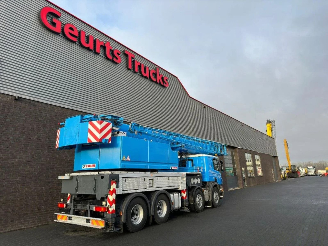 Scania P420 8X4 + FAUN HK 40 + JIB KRAAN/KRAN/CRANE/GRU - Crane truck: picture 5 Scania P420 8X4 + FAUN HK 40 + JIB KRAAN/KRAN/CRANE/GRU - Crane truck: picture 5