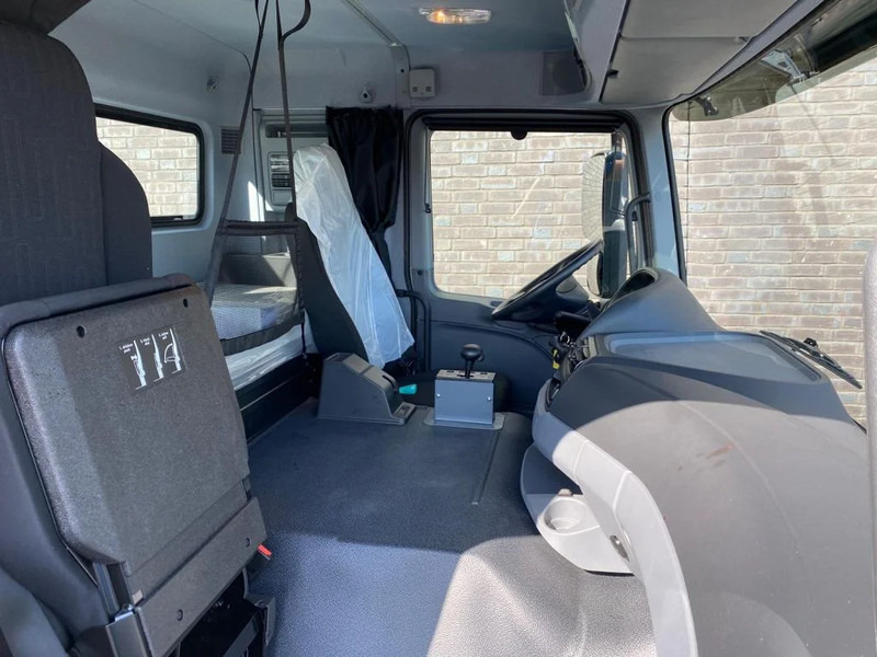 New Tractor unit Mercedes-Benz TITAN 5560 Z52-600 F TITAN 5560 Z52-600 F 6X6 HEAVY-DUTY TRUCK: picture 18
